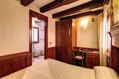 Palazzo La Scala image 8